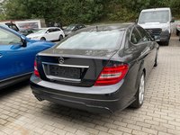 Вид сзади справа