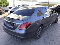 Pogled od pozadi desno