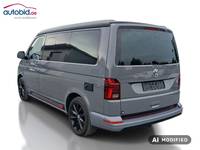 Pogled levo zadaj