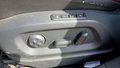 Vue des boutons de commande des sièges électriques