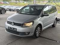 VW Touran 2,0 TDI DSG "Highline"