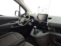 Вид на салон