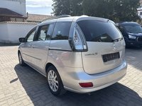 Pogled od pozadi levo