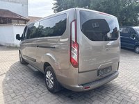 Pogled od pozadi levo