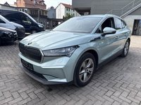 Pogled od napred levo