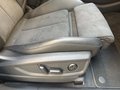 Vue des boutons de commande des sièges électriques