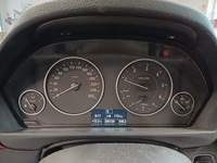 Pogled kombi instrument