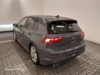 Pogled od pozadi levo