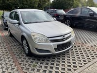 Pogled desno spredaj