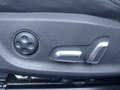 Vue des boutons de commande des sièges électriques