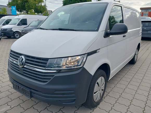 Pogled od napred levo