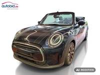 Pogled levo spredaj