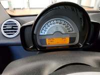 Pogled kombi instrument