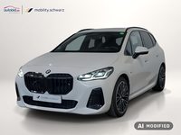 Pogled levo spredaj
