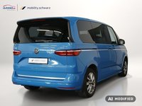Pogled od pozadi desno