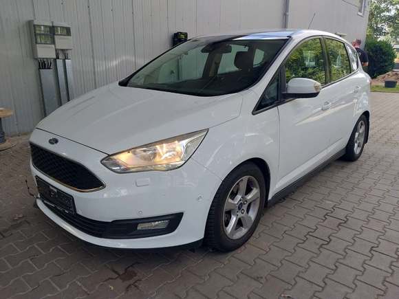 Pogled levo spredaj