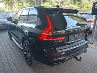 Pogled levo zadaj