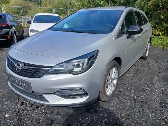 Pogled levo spredaj