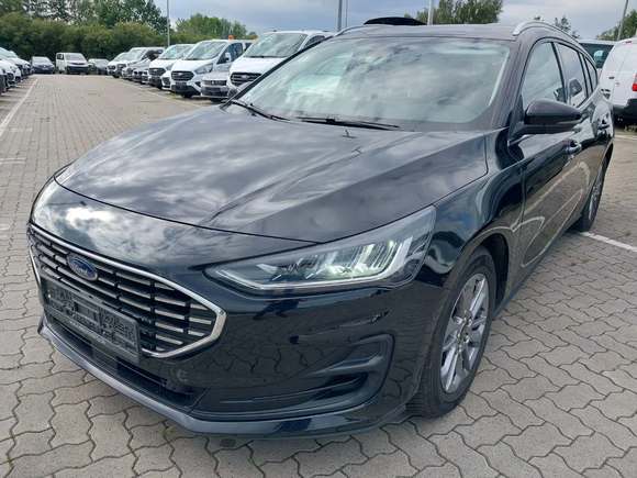 Pogled levo spredaj