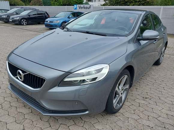 Pogled levo spredaj