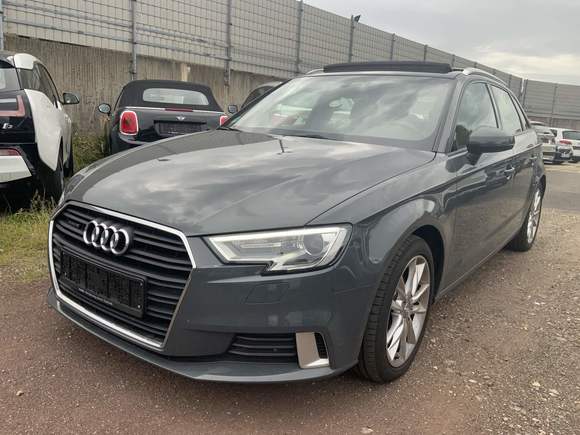 Pogled od napred levo