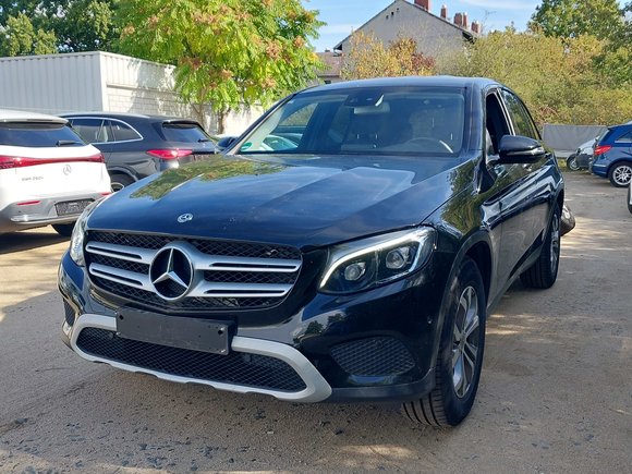 View front left
