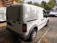 Pogled od pozadi desno