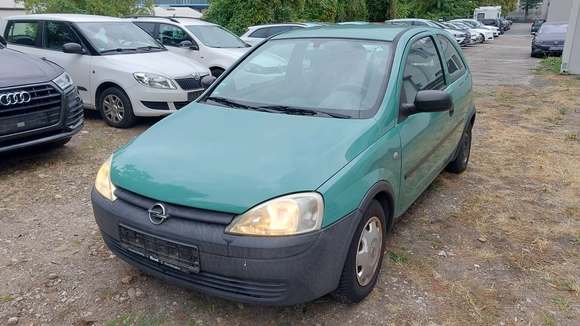 Pogled levo spredaj