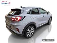Pogled desno zadaj