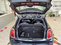 View of boot / luggage space