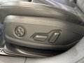 Vue des boutons de commande des sièges électriques