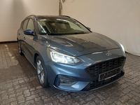 Pogled desno spredaj
