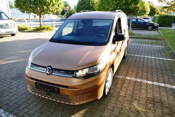 Pogled levo spredaj