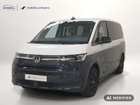 Pogled levo spredaj