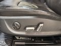 Vue des boutons de commande des sièges électriques