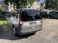 Pogled levo zadaj