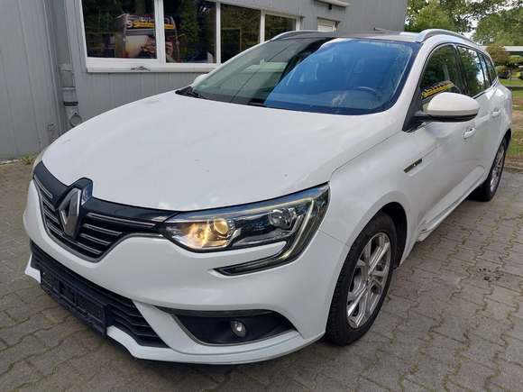 Pogled levo spredaj