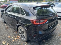 Вид сзади слева