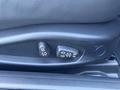 Vue des boutons de commande des sièges électriques