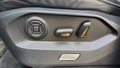 Vue des boutons de commande des sièges électriques