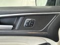 Vue des boutons de commande des sièges électriques