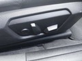 Vue des boutons de commande des sièges électriques
