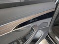 Vista de los botones de control del asiento trasero