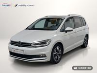 Вид спереди слева
