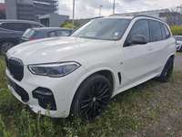 Вид спереди слева
