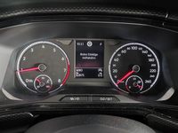Вид на приборную панель