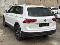 Вид сзади слева