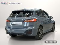 Вид сзади справа