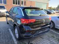 Pogled levo zadaj