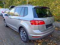 Pogled levo zadaj